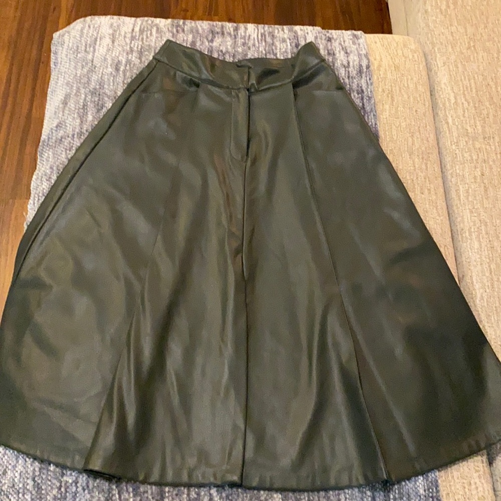 NWT Zara midi skirt size M
